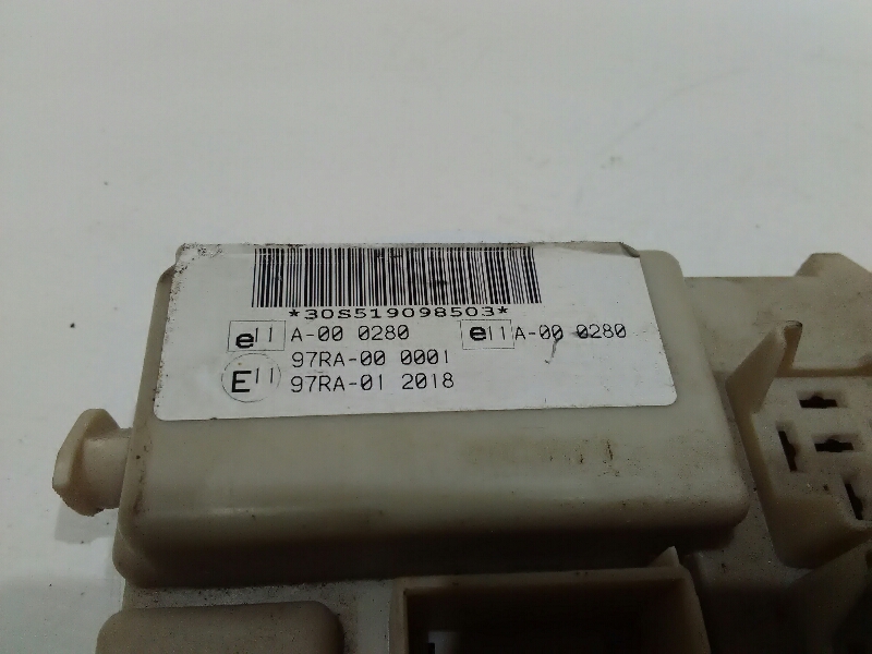 Caixa dos Fusíveis FORD FOCUS II (DA_, HCP, DP) | 04 - 13 Imagem-3