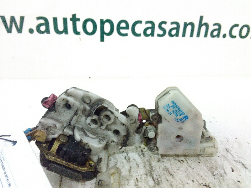 Fecho da Porta Frente Dto NISSAN - ID S_49353