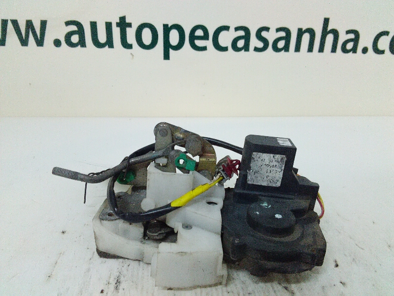 Fecho da Porta Trás Dto ROVER - ID S_49378