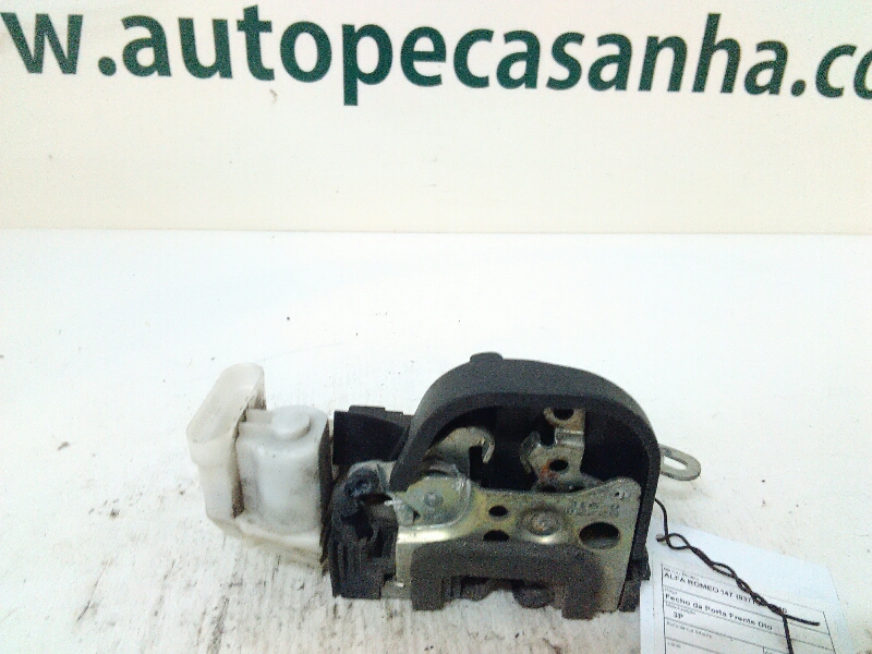 Fecho da Porta Frente Dto ALFA ROMEO - ID S_49381
