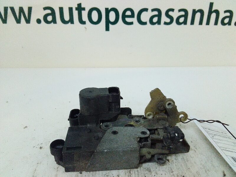 Fecho da Porta Frente Dto FIAT - ID S_49394