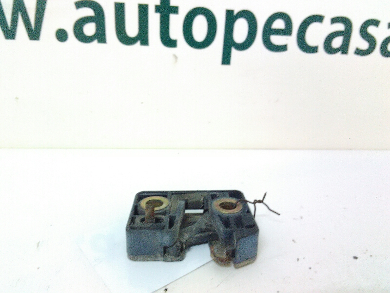 Fecho da Porta Frente Dto SKODA - ID S_49441