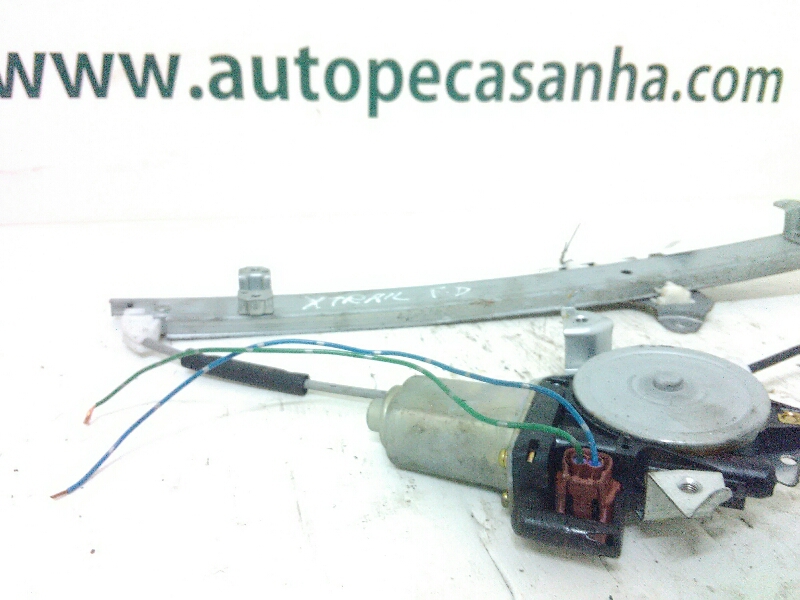 Elevador Frente Dto Electrico NISSAN X-TRAIL (T30) | 01 - 13 Imagem-1