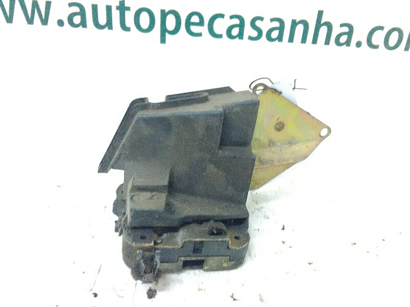 Fecho da Porta Trás Dto VOLVO - ID S_49654