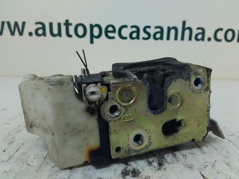 Fecho da Porta Trás Dto FIAT PALIO Weekend (178_) | 96 -  Imagem-2