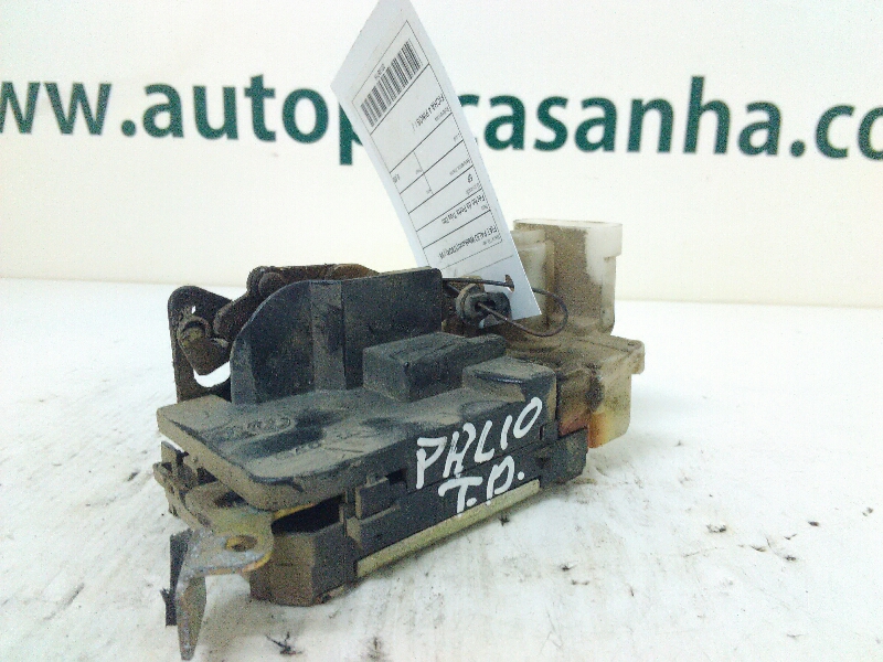 Fecho da Porta Trás Dto FIAT PALIO Weekend (178_) | 96 -  Imagem-1