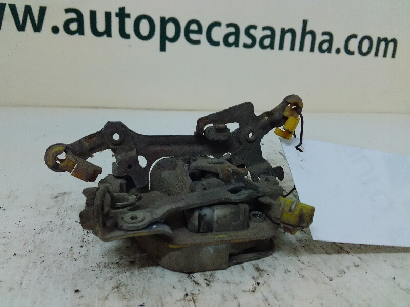 Fecho da Porta Frente Dto NISSAN - ID S_50121