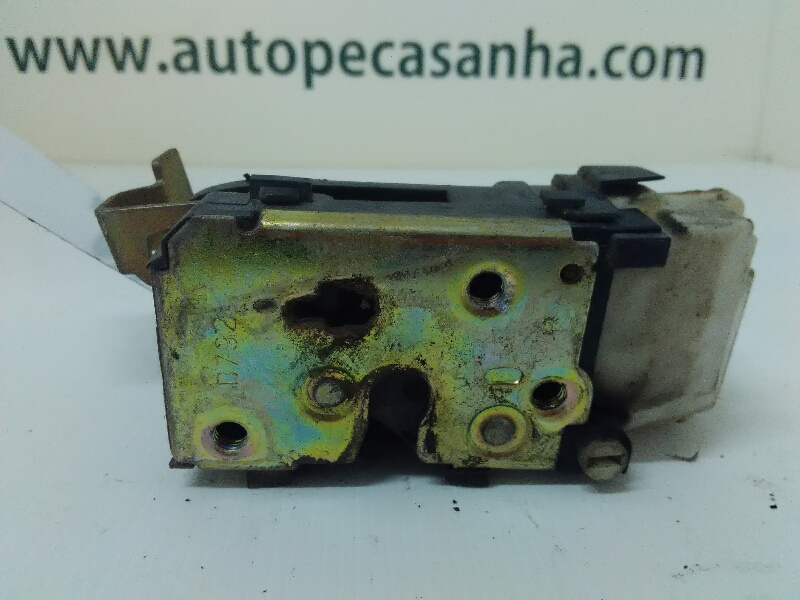 Fecho da Porta Trás Dto FIAT - ID S_50942