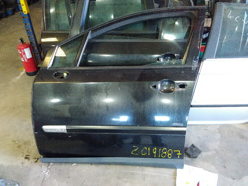 Porta Frente Esq RENAULT - ID S_51886