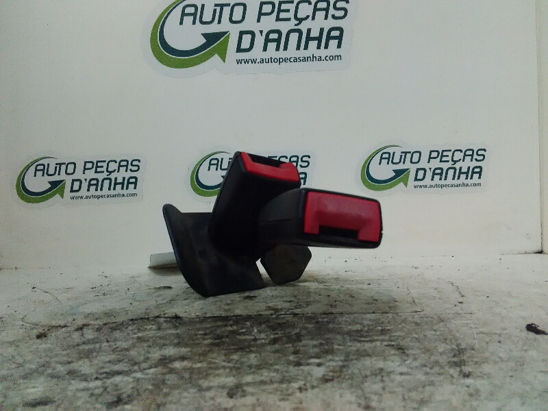 Engate Cinto Trás Meio AUDI A4 (8E2, B6) | 00 - 05 Imagem-1