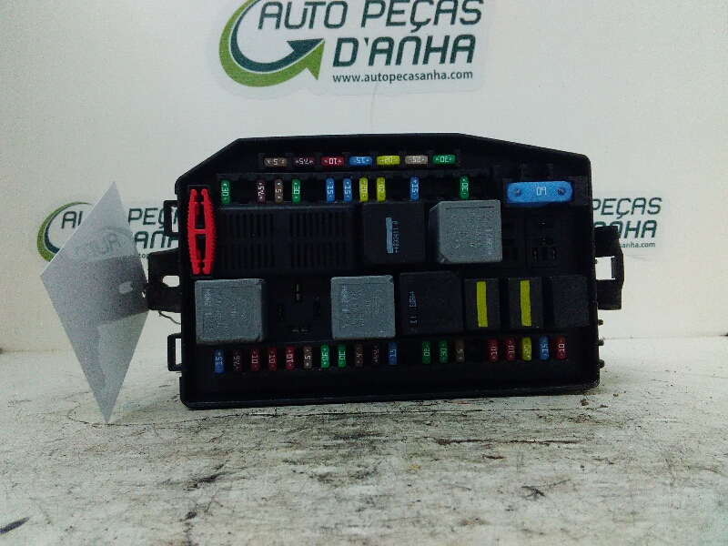 Caixa dos Fusíveis JAGUAR - ID S_53385