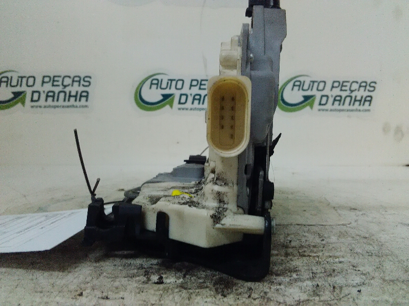 Fecho da Porta Frente Dto SEAT ALTEA (5P1) | 04 -  Imagem-1
