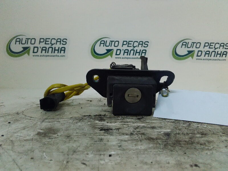 Botão Mala Eletrico OPEL - ID S_54101