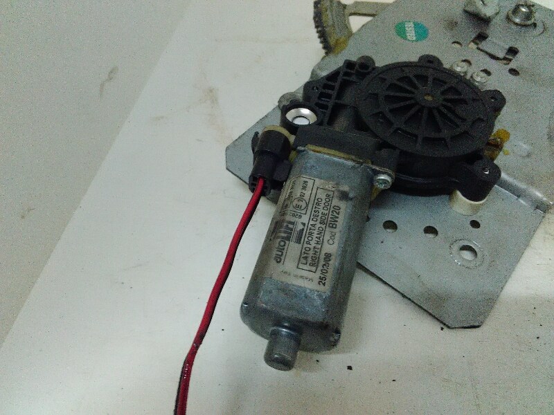 Elevador Frente Dto Electrico BMW 3 (E36) | 90 - 98 Imagem-1