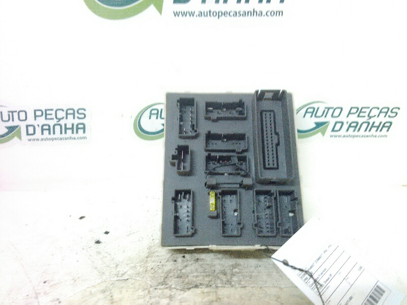 Caixa dos Fusíveis FORD TRANSIT CONNECT (P65_, P70_, P80_) | 02 -  Imagem-1