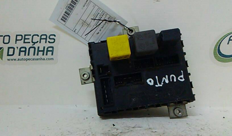 Caixa dos Fusíveis FIAT - ID S_55483