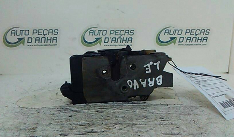 Fecho da Porta Frente Esq FIAT BRAVO I (182_) | 95 - 01 Imagem-1