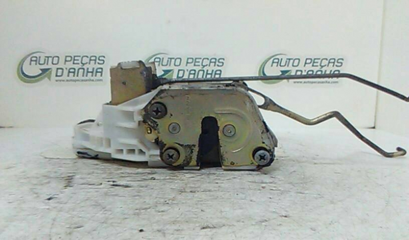 Fecho da Porta Frente Esq MITSUBISHI COLT IV (CA_A) | 92 - 96 Imagem-3