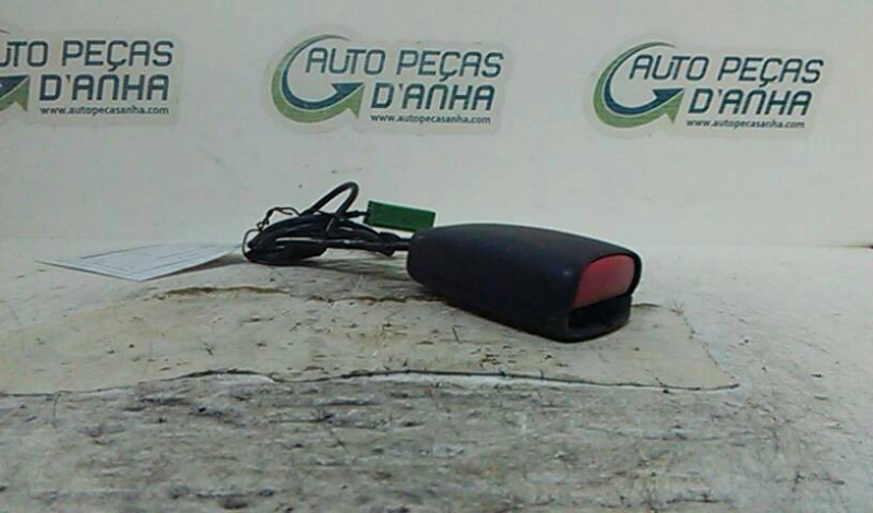 Engate Cinto Frente Esq VOLVO - ID S_56177