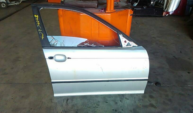 Porta Frente Dto BMW - ID S_56460