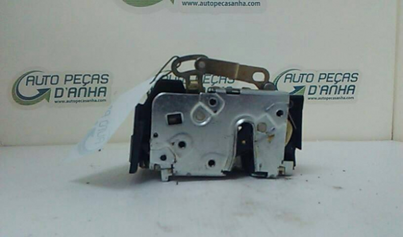 Fecho da Porta Trás Dto ROVER - ID S_56489