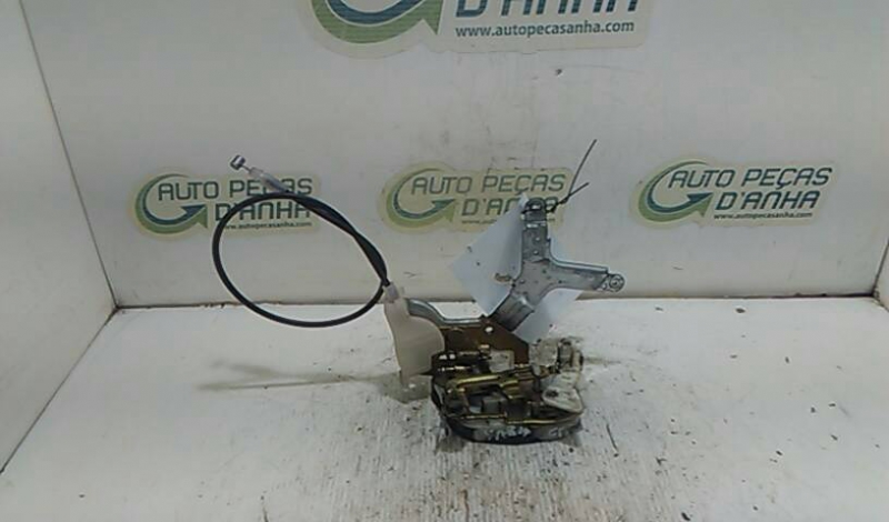 Fecho da Porta Frente Dto TOYOTA - ID S_56740