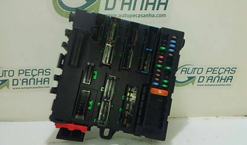 Caixa dos Fusíveis SAAB 9-3 (YS3F, E79, D79, D75) | 02 - 15 Imagem-1
