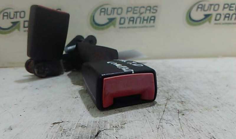 Engate Cinto Trás Dto BMW 3 Compact (E46) | 01 - 05 Imagem-1