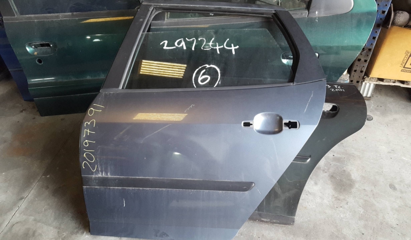 Porta Trás Esq PEUGEOT - ID S_57390