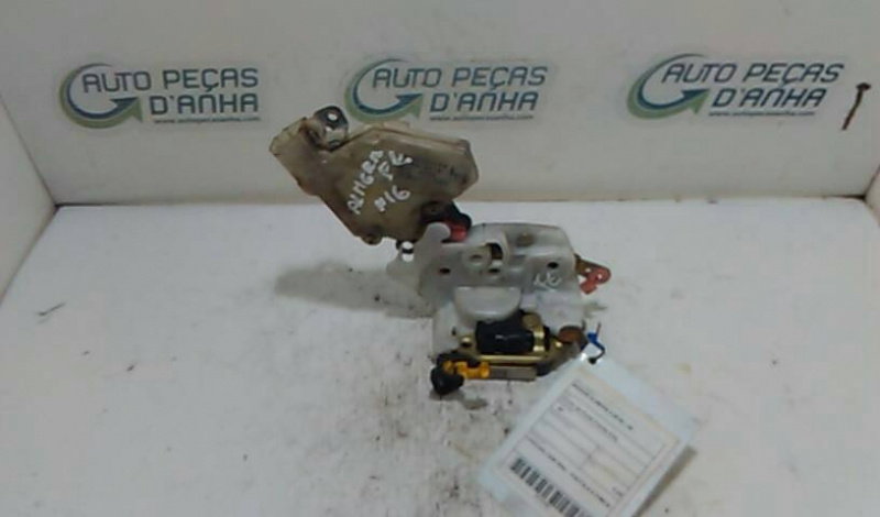 Fecho da Porta Frente Esq NISSAN - ID S_57682