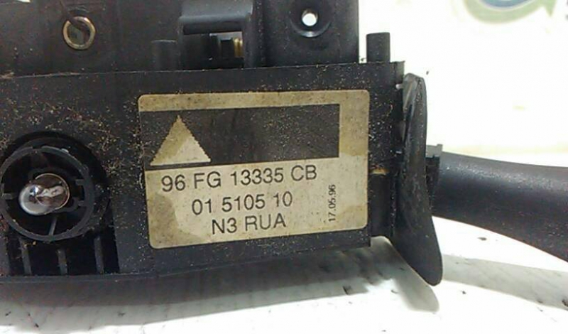 Manipulo Completo Luzes/Escovas FORD FIESTA IV (JA_, JB_) | 95 - 02 Imagem-1