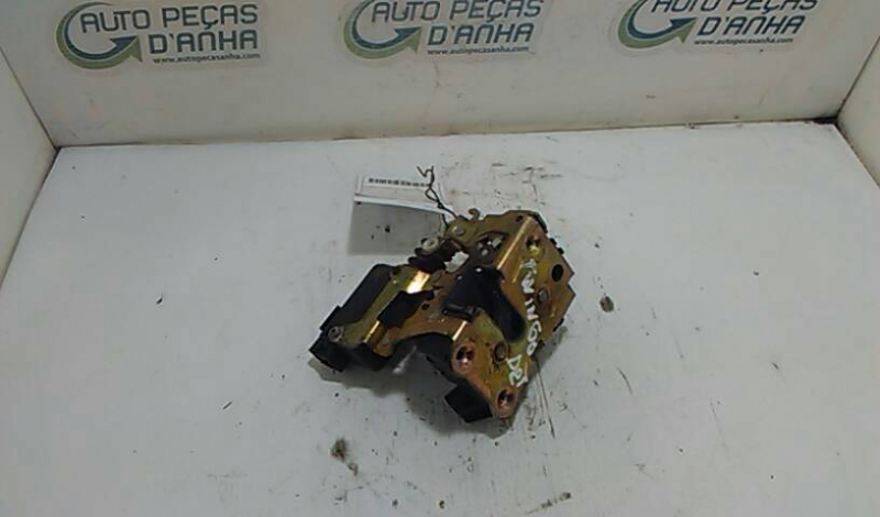 Fecho da Porta Frente Dto RENAULT - ID S_57945