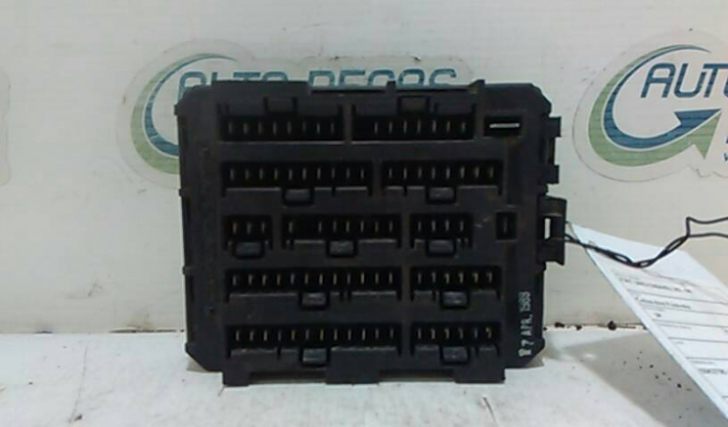 Caixa dos Fusíveis FIAT UNO (146_) | 83 - 06 Imagem-1