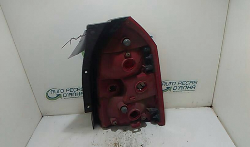 Farolim Stop Esq HYUNDAI TUCSON (JM) | 04 -  Imagem-1