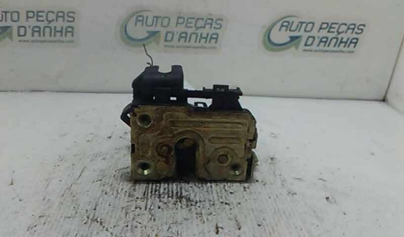 Fecho da Porta Frente Esq RENAULT - ID S_59741