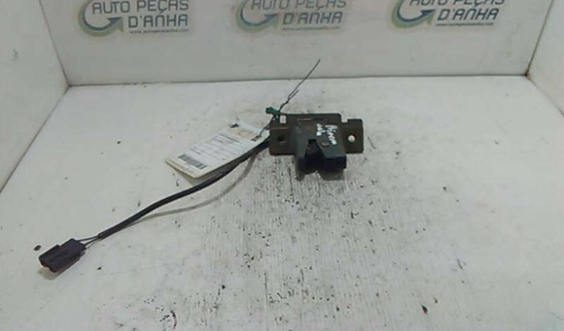 Fecho da Mala NISSAN - ID S_60042