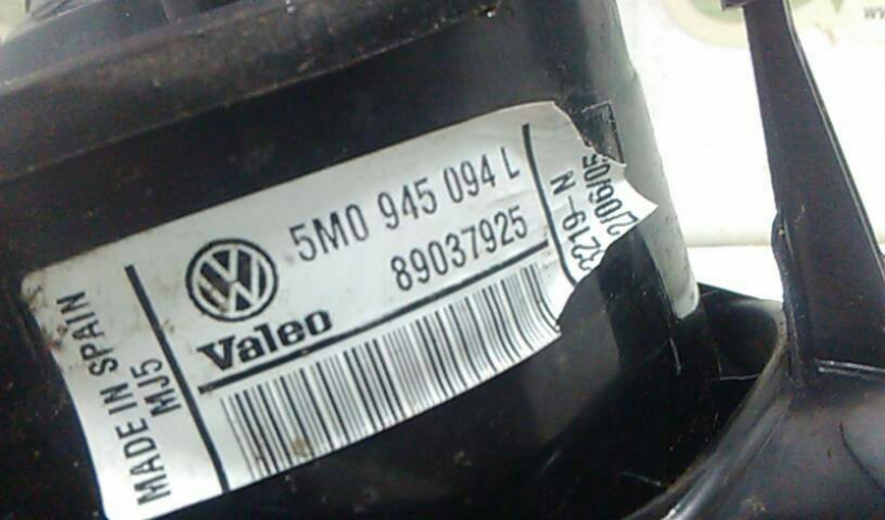 Farolim Stop Dto VOLKSWAGEN GOLF PLUS (5M1, 521) | 04 - 13 Imagem-1