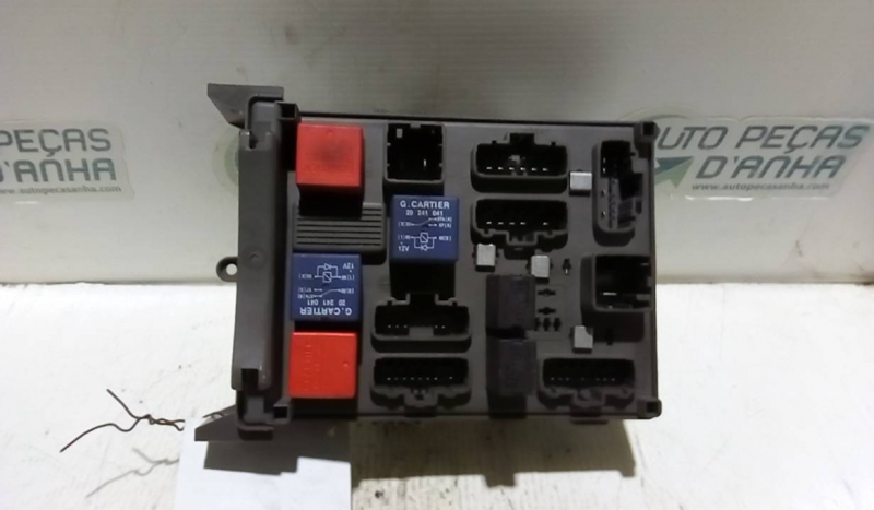 Caixa dos Fusíveis RENAULT LAGUNA II (BG0/1_) | 01 - 07 Imagem-1
