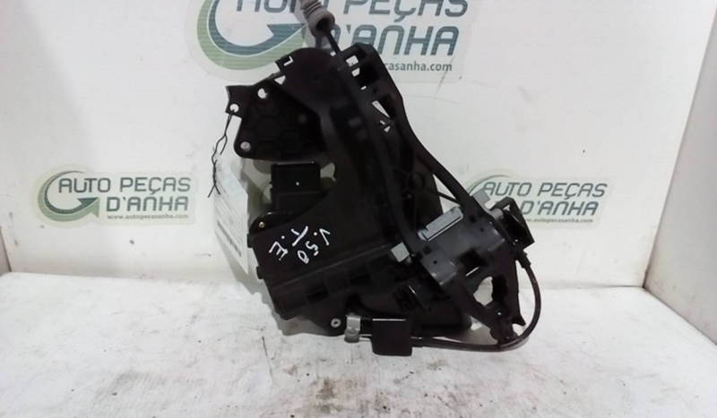 Fecho da Porta Trás Esq VOLVO - ID S_61502