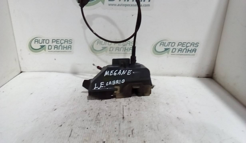 Fecho da Porta Frente Esq RENAULT - ID S_61645