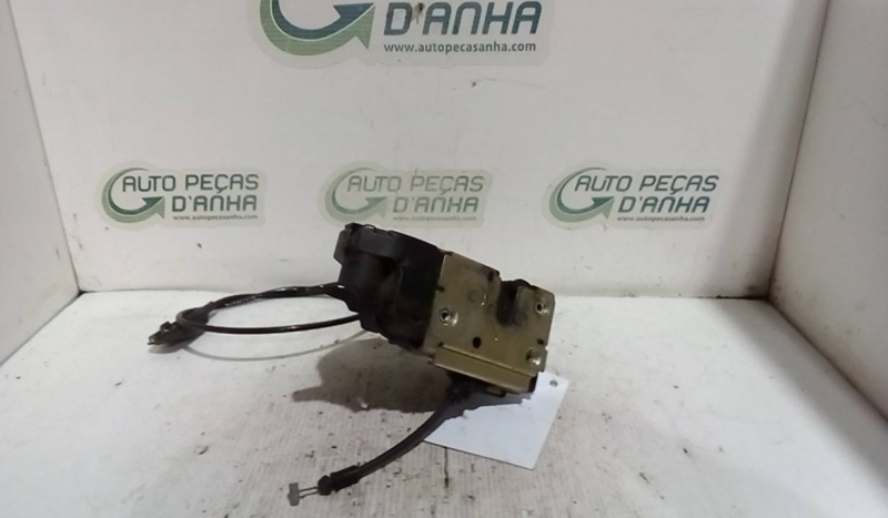 Fecho da Porta Frente Esq RENAULT MEGANE II Coupé-Cabriolet (EM0/1_) | 03 - 10 Imagem-1