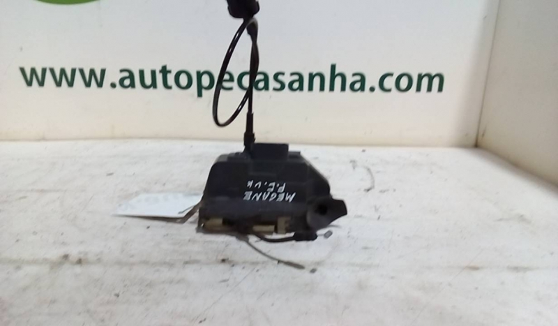 Fecho da Porta Frente Esq RENAULT - ID S_61768