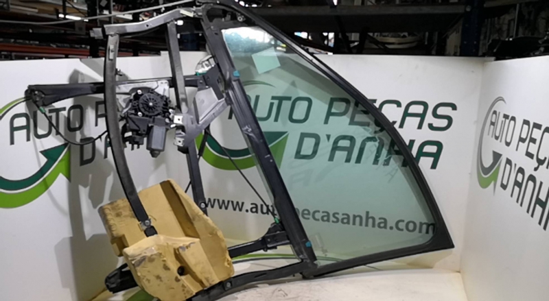 Elevador Frente Dto Electrico AUDI - ID S_61821