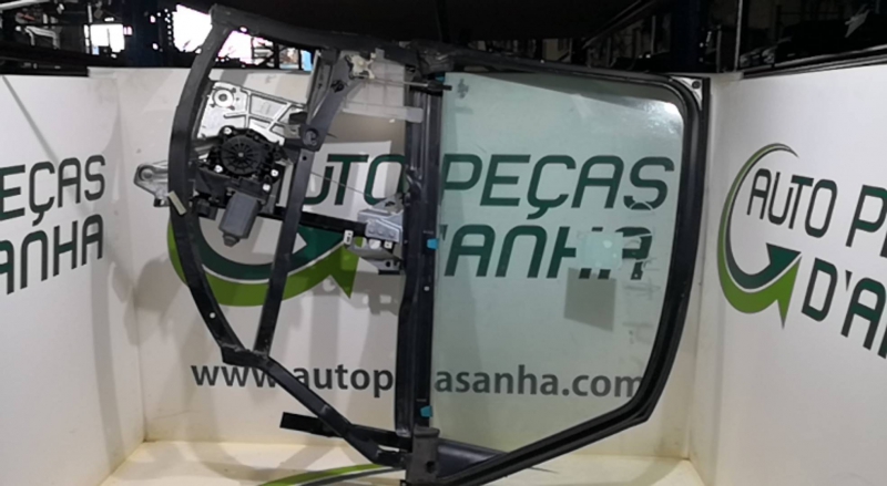 Elevador Trás Dto Electrico AUDI A4 (8D2, B5) | 94 - 01 Imagem-1