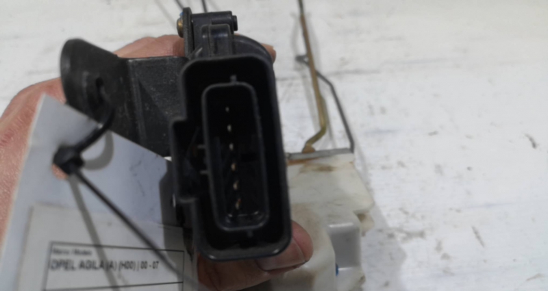 Fecho da Porta Frente Esq OPEL AGILA (A) (H00) | 00 - 07 Imagem-3