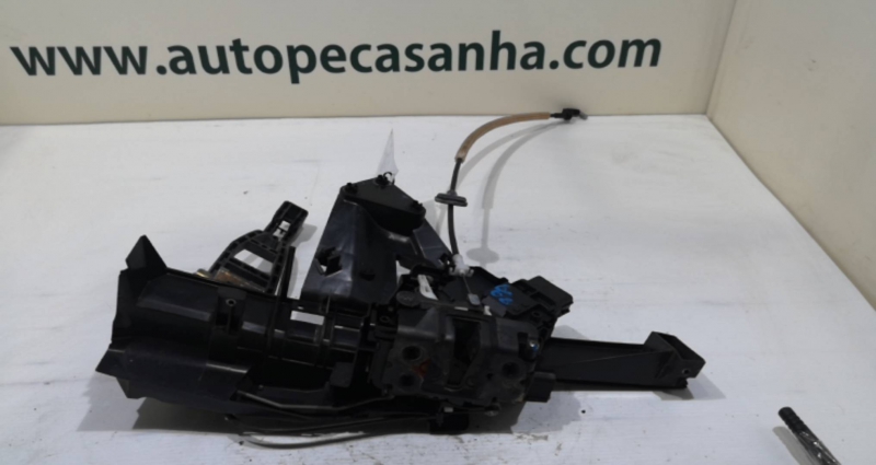 Fecho da Porta Frente Esq FORD FOCUS II (DA_, HCP, DP) | 04 - 13 Imagem-1