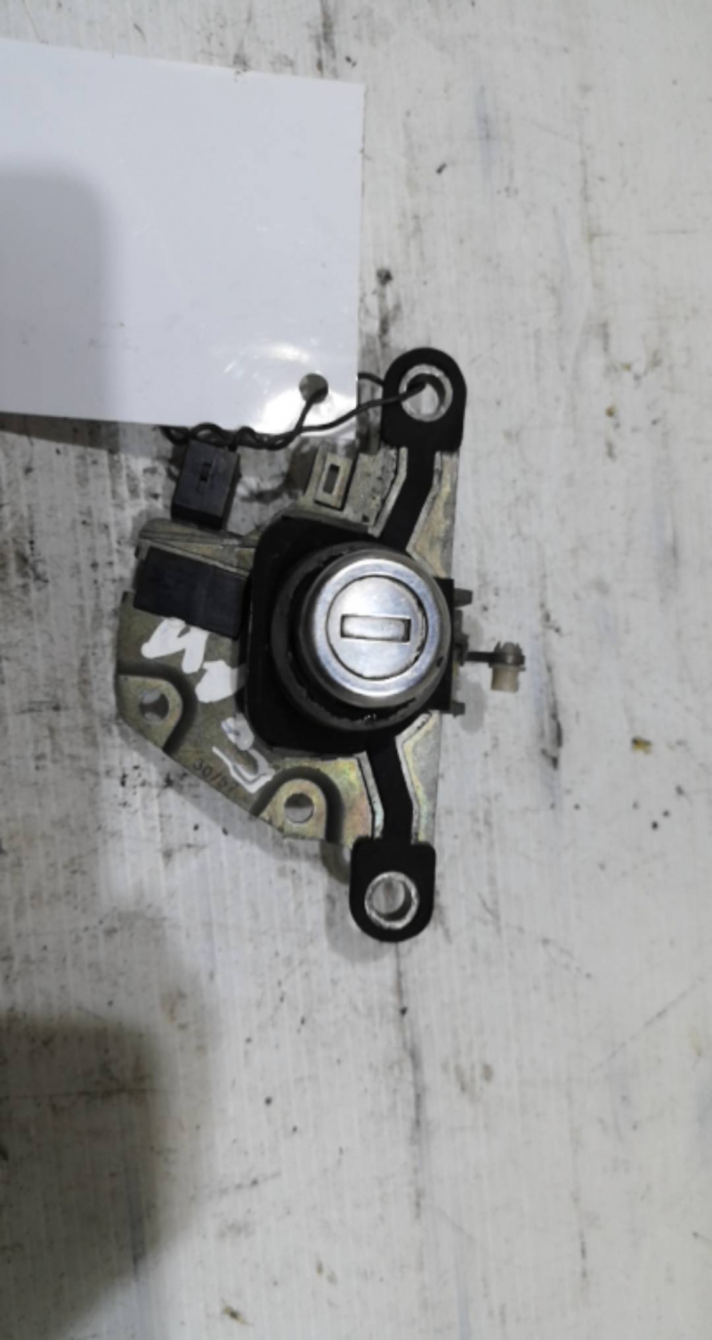 Canhão da Mala AUDI A4 (8D2, B5) | 94 - 01 Imagem-1