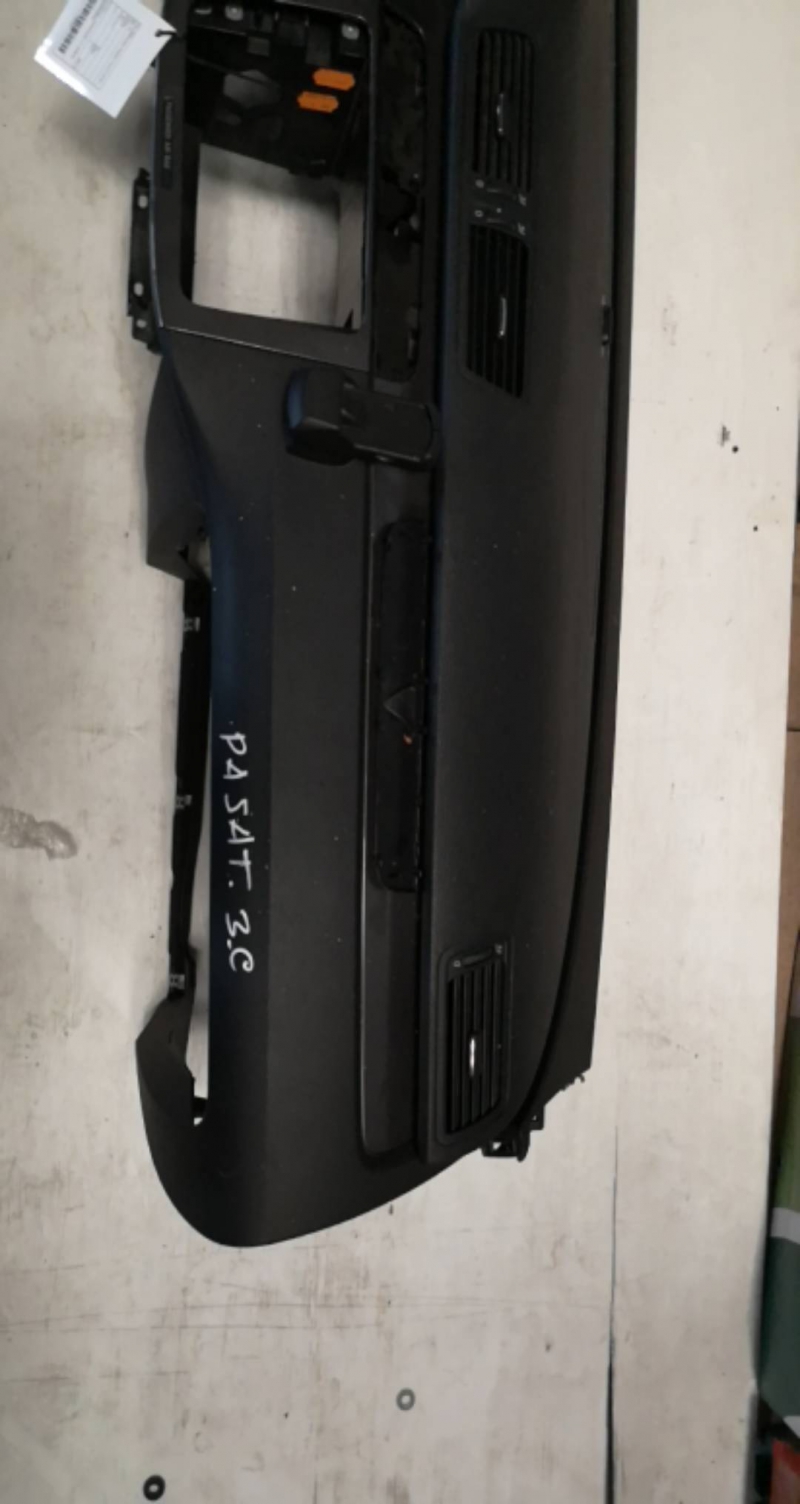 Tablier VOLKSWAGEN PASSAT Variant (3C5) | 05 - 11 Imagem-1