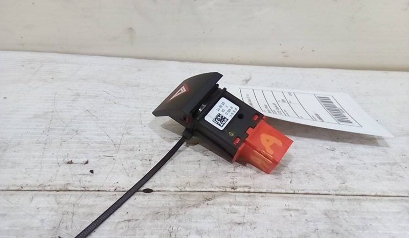 Botão 4 Piscas SKODA FABIA II Combi (545) | 07 - 14 Imagem-1