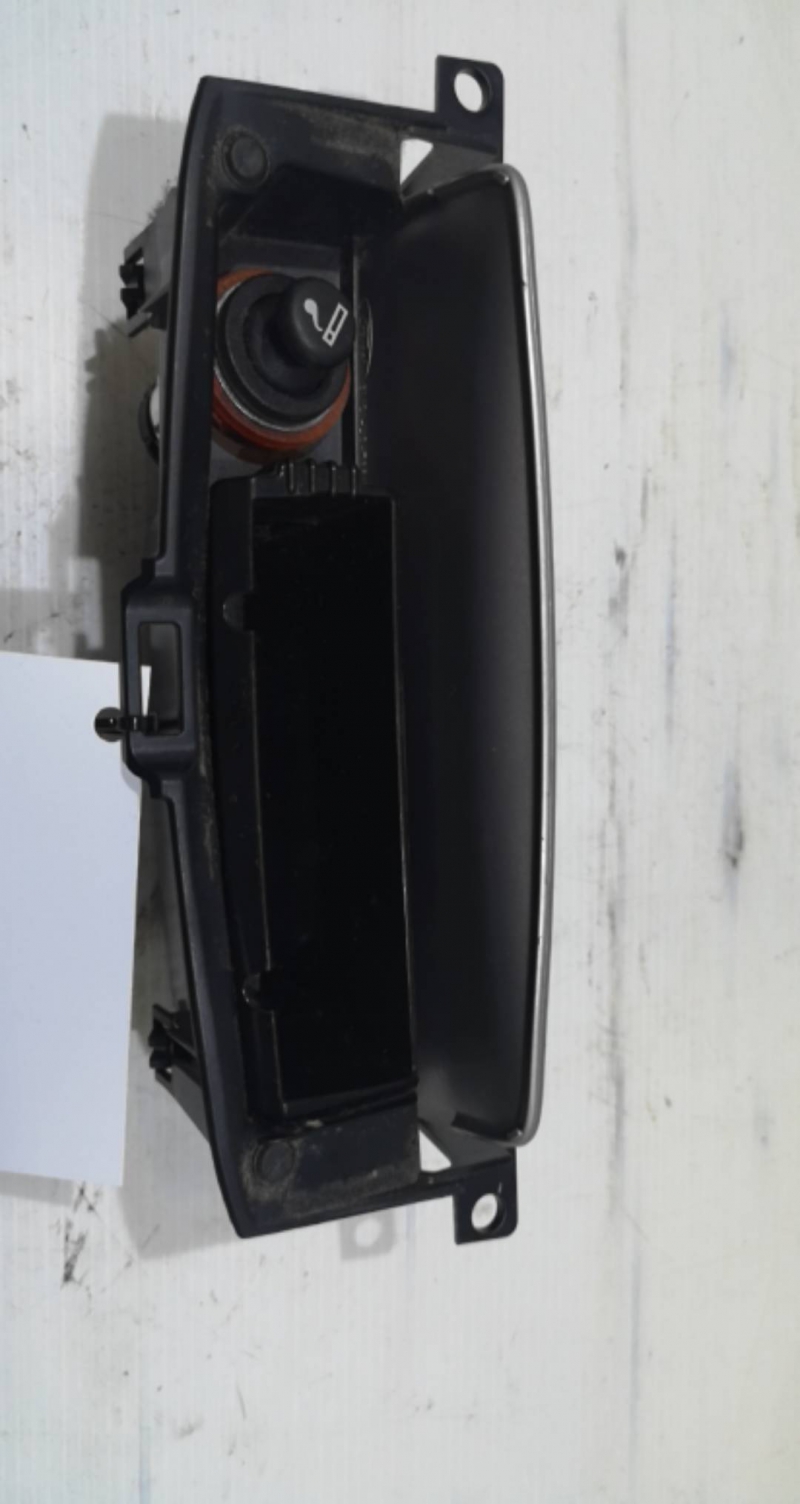 Cinzeiro FORD S-MAX (WA6) | 06 - 14 Imagem-1